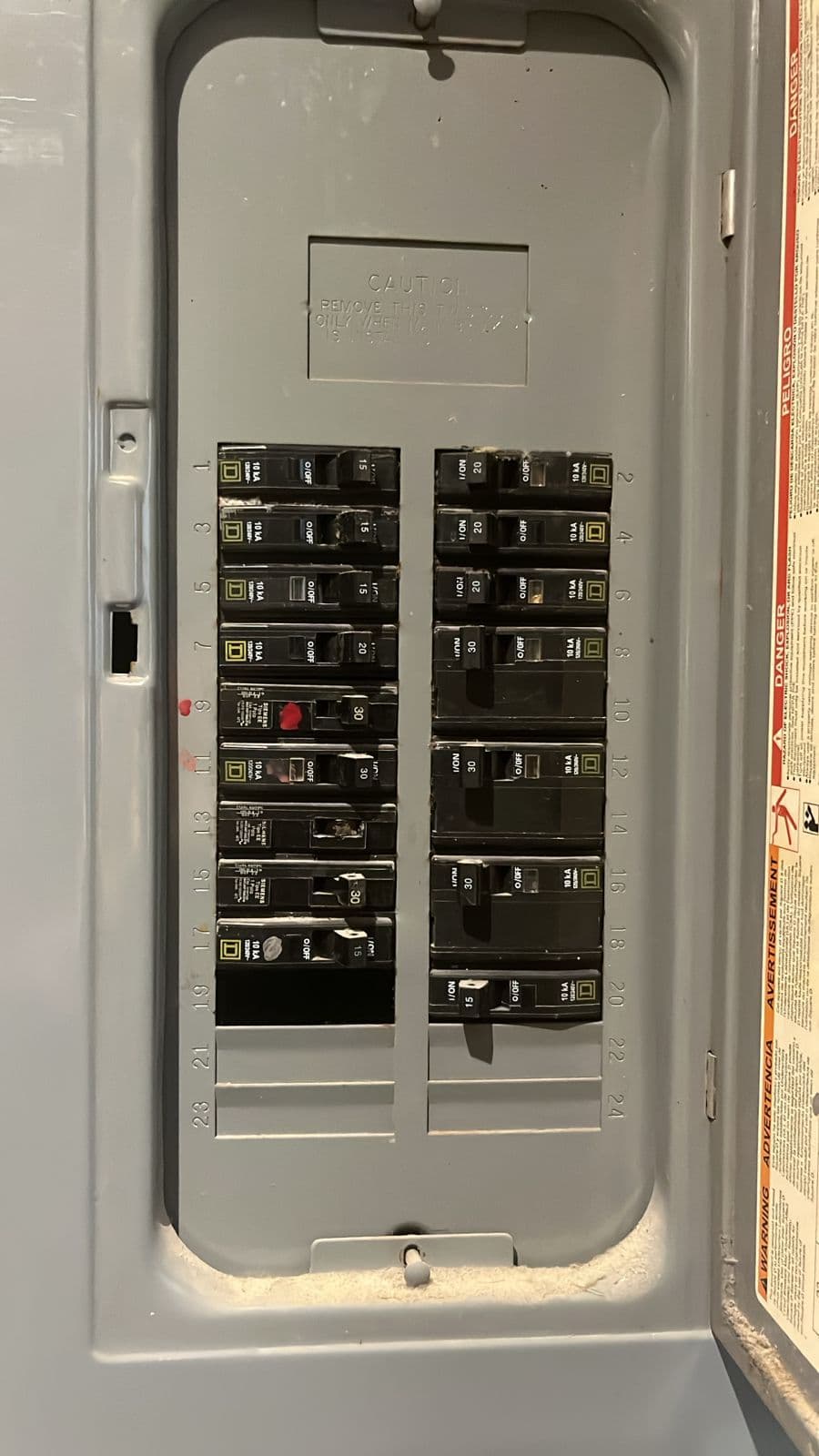 Reparación de cableado eléctrico en residencia de Hermosillo